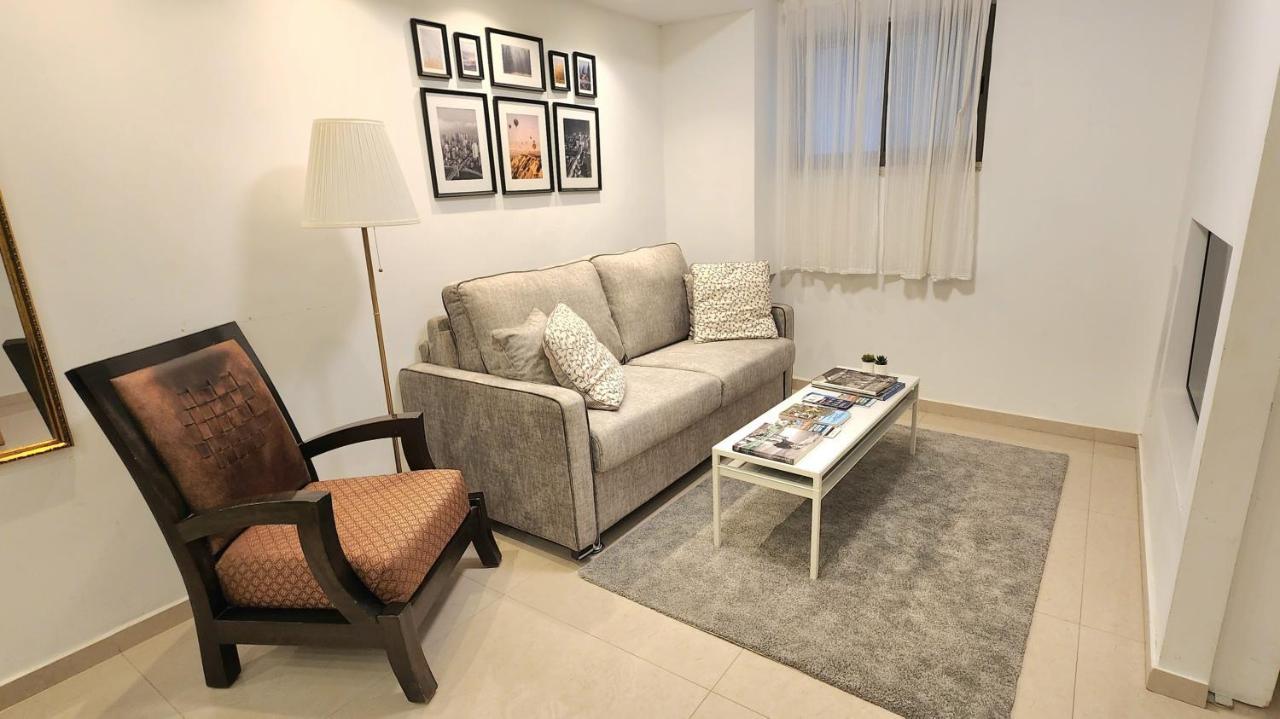 Modern Home In The Heart Of Nachlaot 耶路撒冷 外观 照片