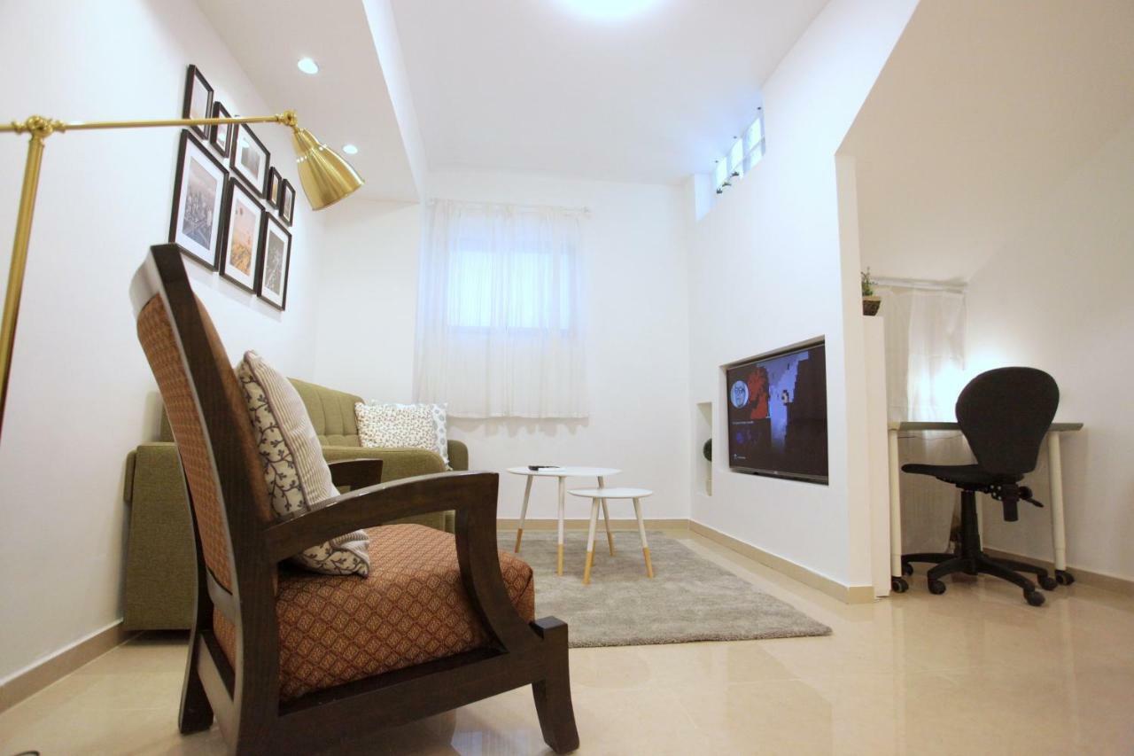 Modern Home In The Heart Of Nachlaot 耶路撒冷 外观 照片