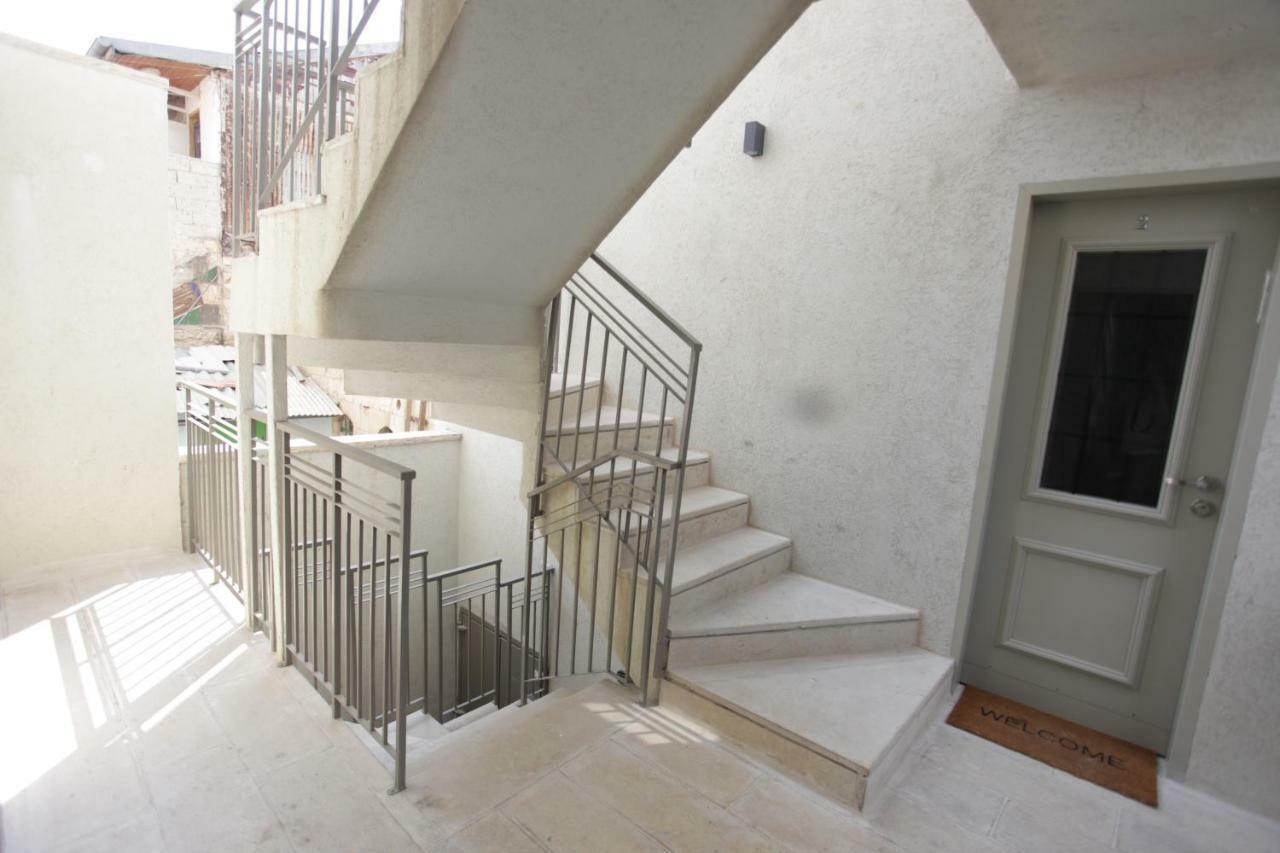 Modern Home In The Heart Of Nachlaot 耶路撒冷 外观 照片